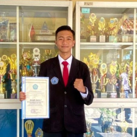 Fikri Fadil